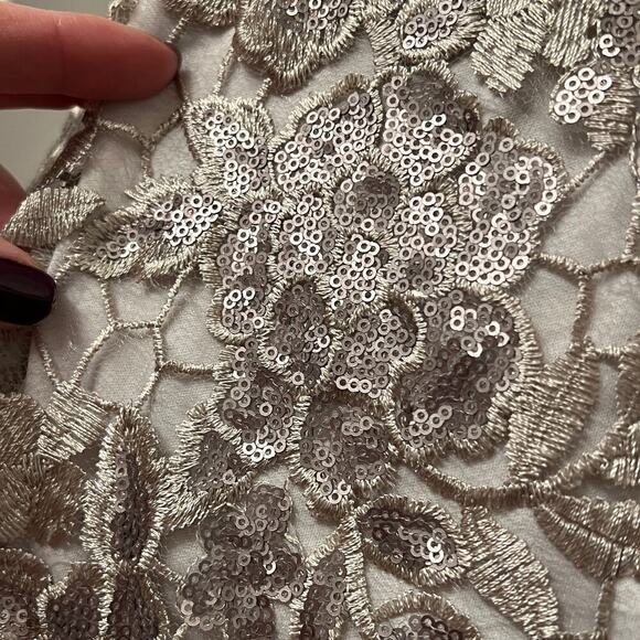 Adrianna Papell Formal Lace Sheath Dress Womens sz 2 Floral Sequin Golden Gown - Picture 11 of 14